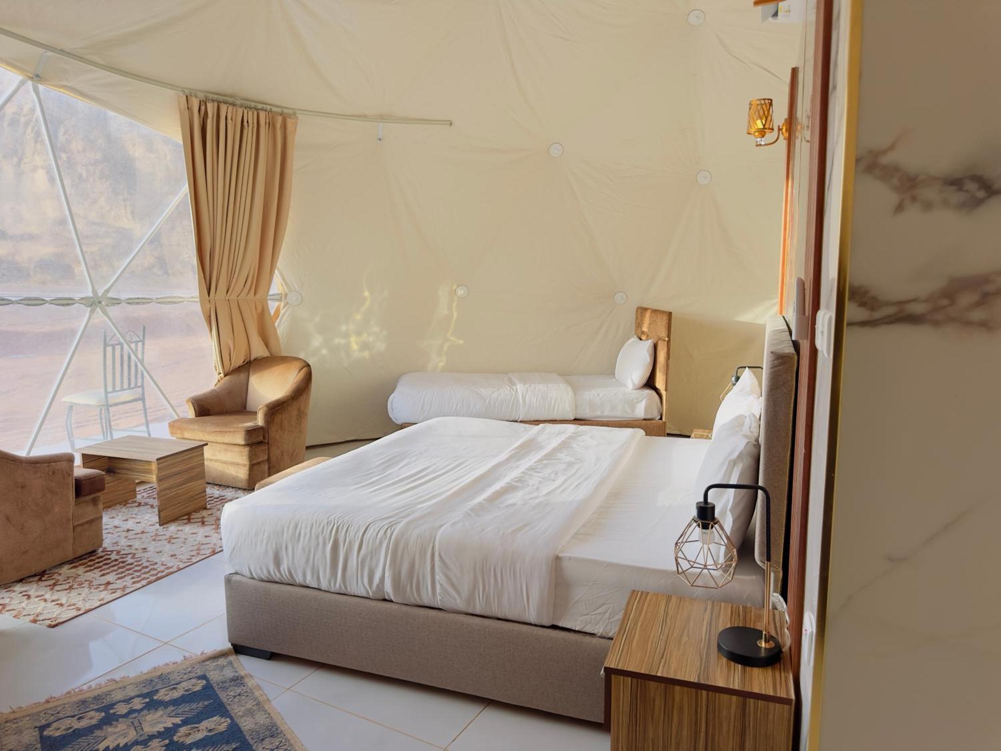 Rum Four Mountain Luxury Camp Wadi Rum Exterior foto