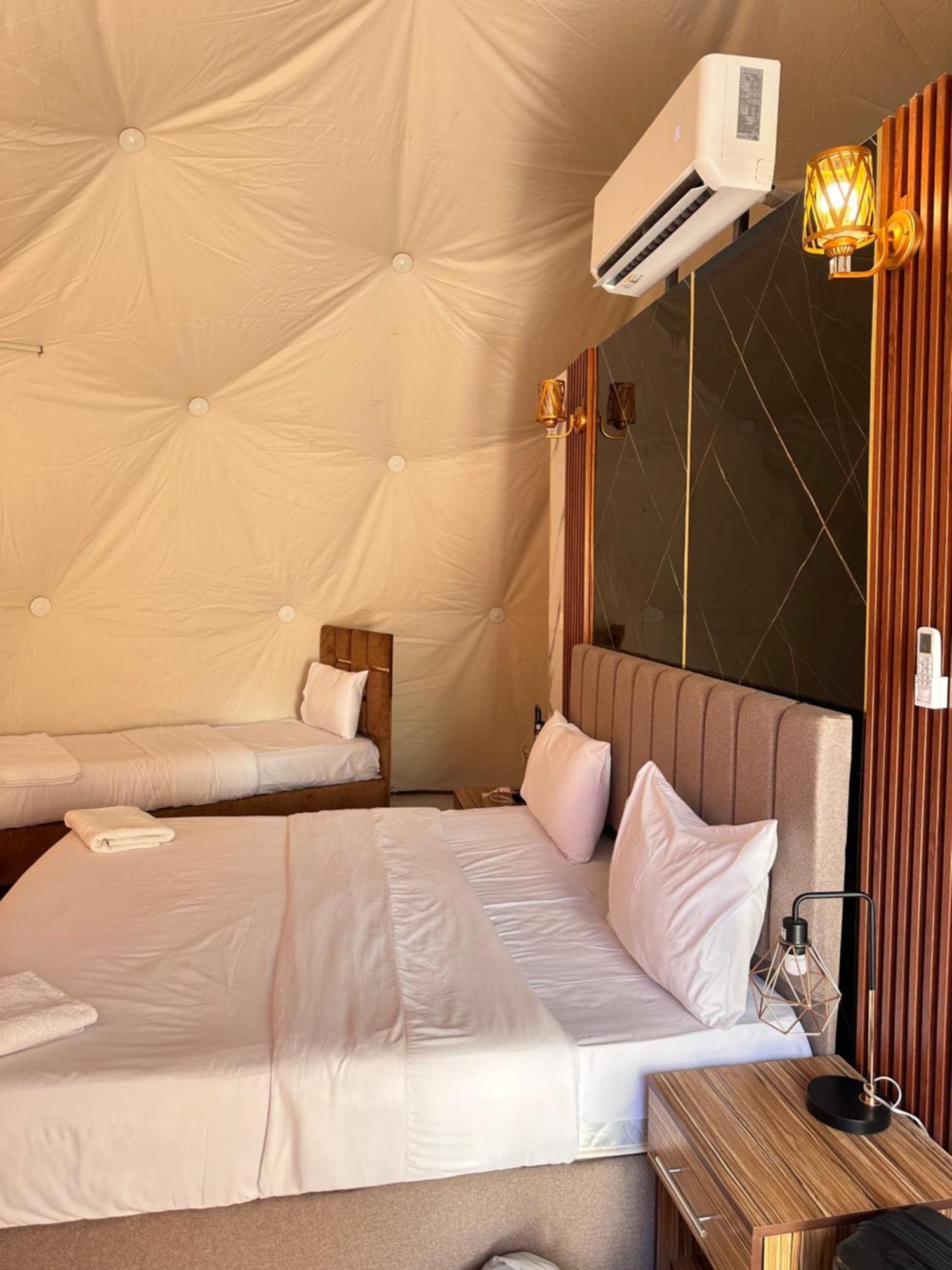 Rum Four Mountain Luxury Camp Wadi Rum Exterior foto