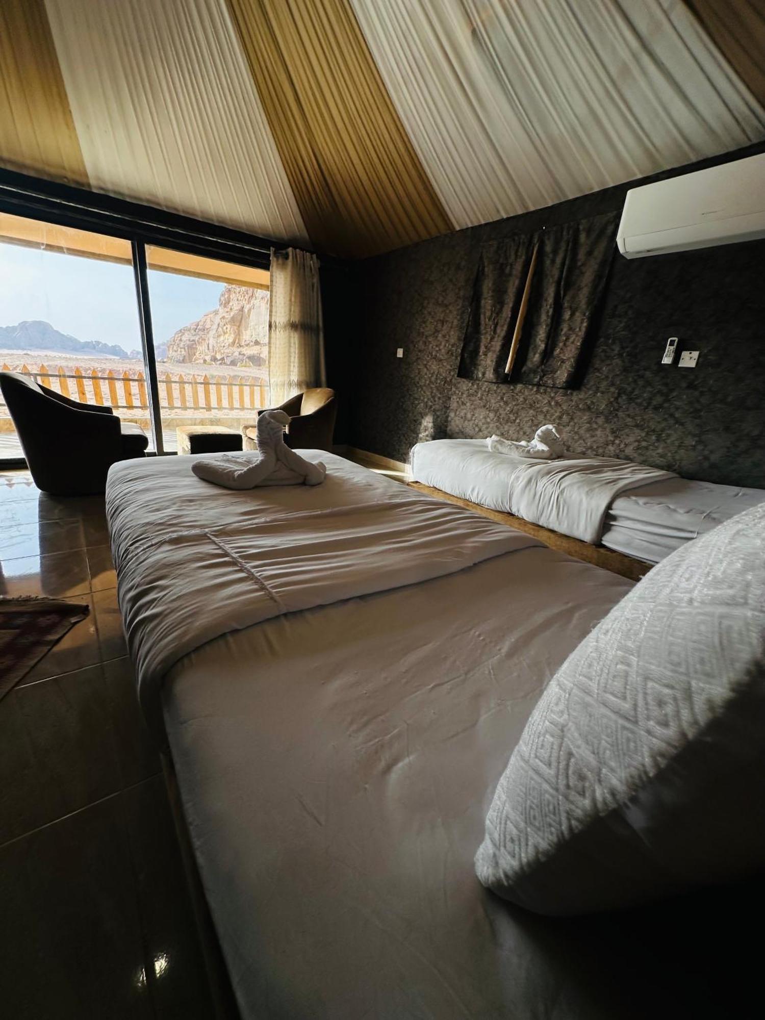 Rum Four Mountain Luxury Camp Wadi Rum Exterior foto