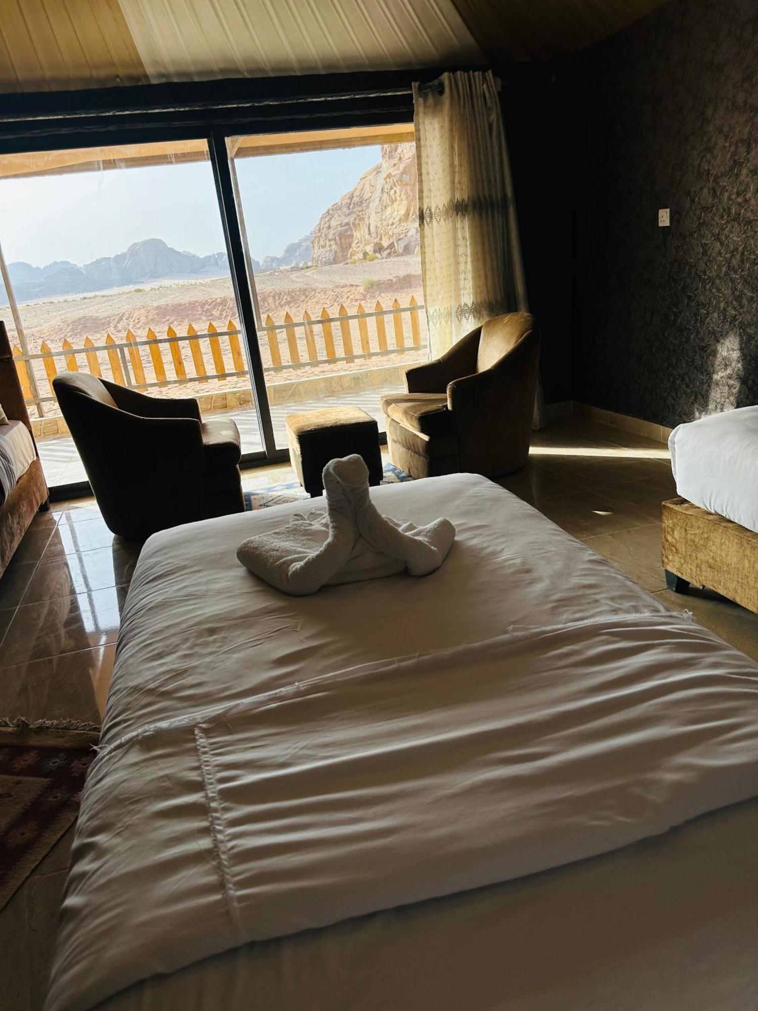 Rum Four Mountain Luxury Camp Wadi Rum Exterior foto